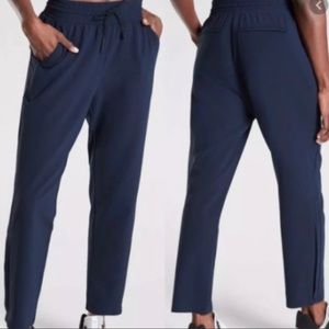 Women’s Athleta Metropolis Straight Leg Pant